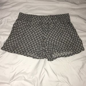 Old Navy Black And White Shorts